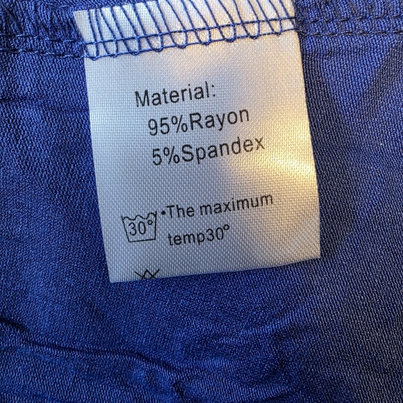 Royal Blue Pleated V-Neck Tunic Top - Size Small - NWT - Picture 11 of 12